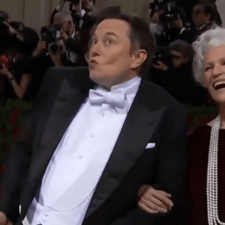 Elon Musk gives slurp juice to the apes