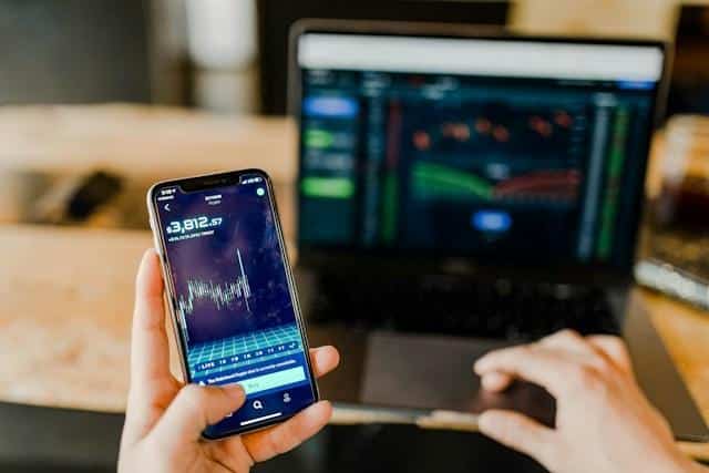MT4 vs MT5 for Crypto Trading