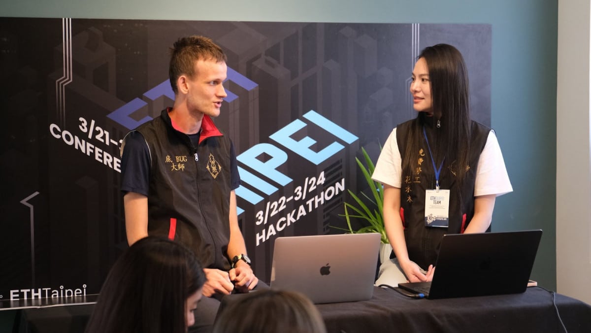 Vitalik Buterin Unveils How Ethereum Plans to Implement AI for Its Roadmap and What Will Drive Future Technological Society