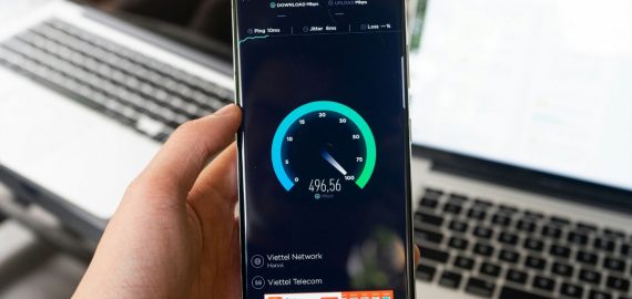 How 5G internet enhances user experiences across industries 