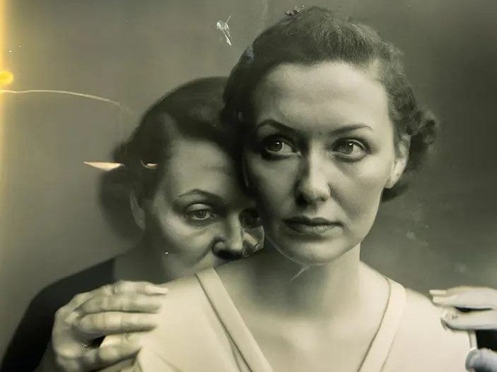 PSEUDOMNESIA: FAKE MEMORIES